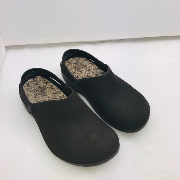 timberland nursing clogs